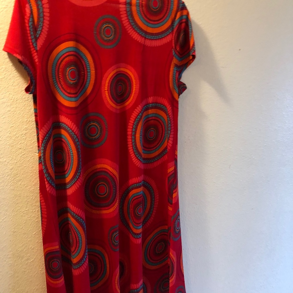 Red Dress - Picture 3 of 3